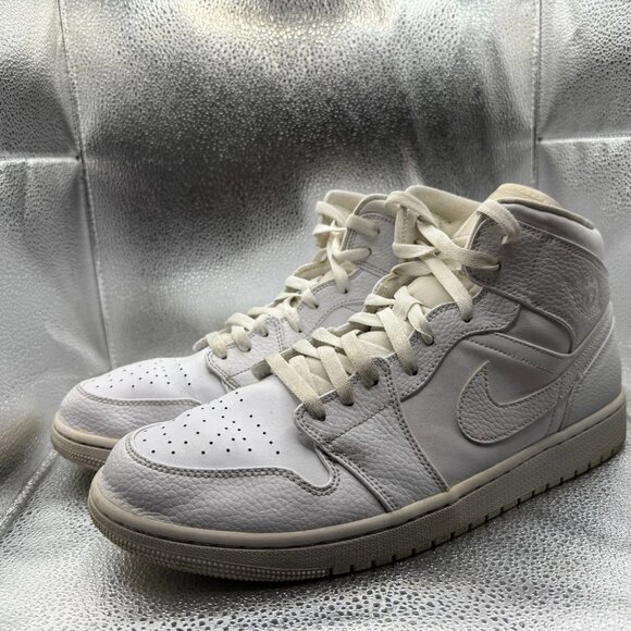 Size 13 Nike Air Jordan 1 Mid Triple White‎ Mens Basketball Shoes 554724-130 - Picture 8 of 11